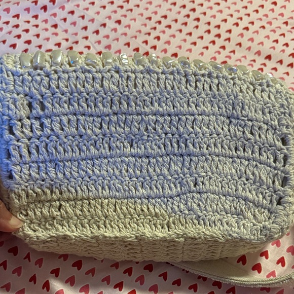 Chic Cream Shoulder Bag - Picture 4 of 5